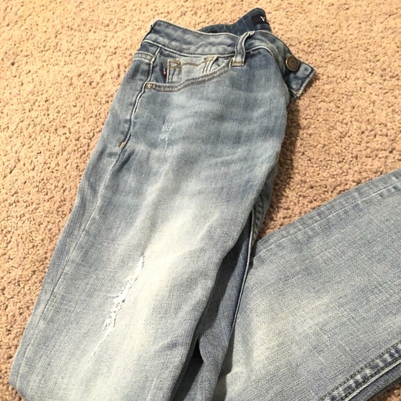 distressed skinny jeans - Picture 2 of 5